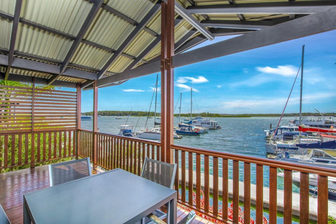 Tin Can Bay Marina Villas Экстерьер фото