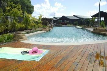 Tin Can Bay Marina Villas Экстерьер фото